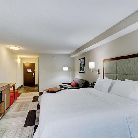 Hampton Inn Сейлем Экстерьер фото